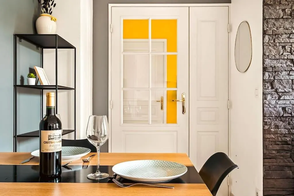 Appartement T2 Paisible Vaise, Avec Parking Metro Direct Bellecour à Lyon
