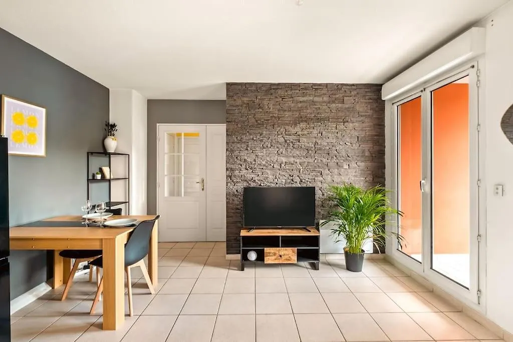 T2 Paisible Vaise, Avec Parking Metro Direct Bellecour Apartment Lyon 0*,  France